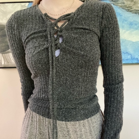 Forever21 Long Sleeve Shirt - Picture 2 of 4